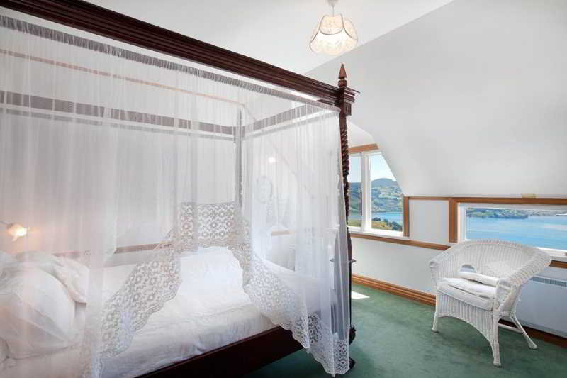 Room
 di Larnach Lodge at Larnach Castle