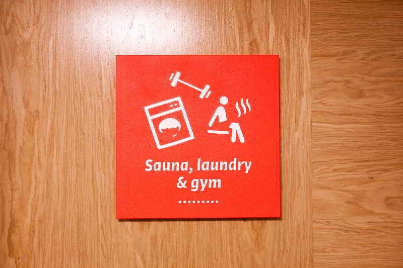 Sports and Entertainment
 di Stayat Lund