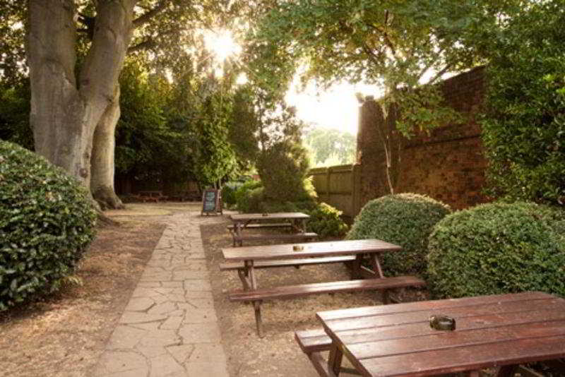 Cromwell Lodge Hotel
