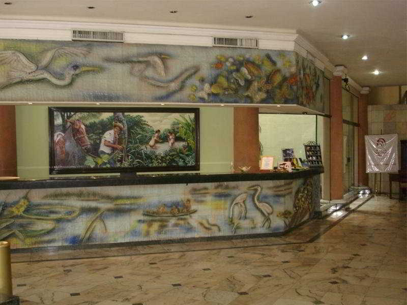 Lobby
 di Gran Hotel Santa Cruz