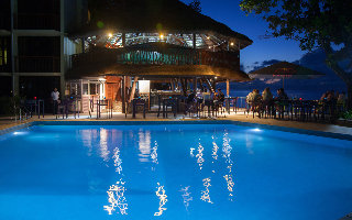 Bar
 di Coral Strand Hotel