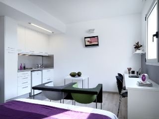 Room
 di Melon District Marina Residencia