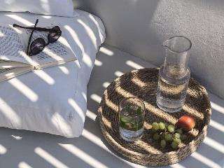 Petra Hotel & Suites