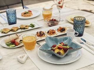 Petra Hotel & Suites