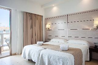 Flight + Stay at Puchet image 177