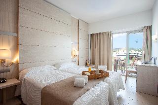 Flight + Stay at Puchet image 75