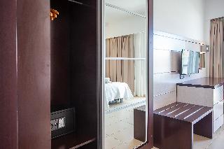 Flight + Stay at Puchet image 127