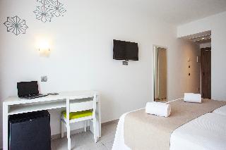 Flight + Stay at Puchet image 131