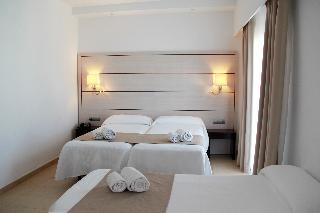 Flight + Stay at Puchet image 148