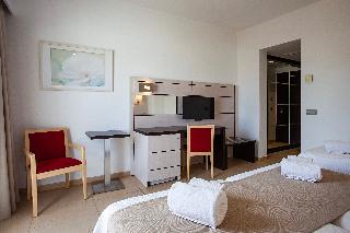 Flight + Stay at Puchet image 73