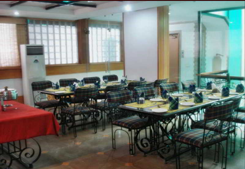 Siris 18 Gurgaon - Restaurant