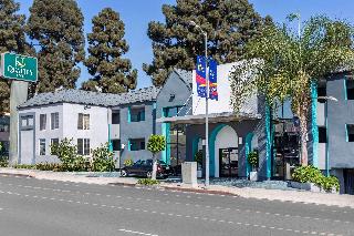 Quality Inn Near Hollywood Walk of Fame