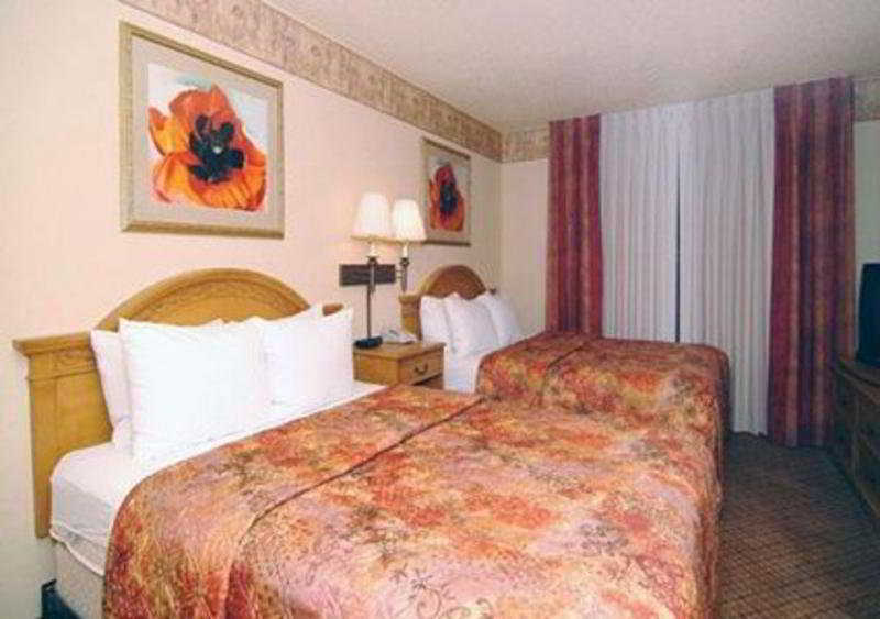 Room
 di Clarion Hotel Northern Albuquerque 