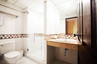 Room thumbnail 6