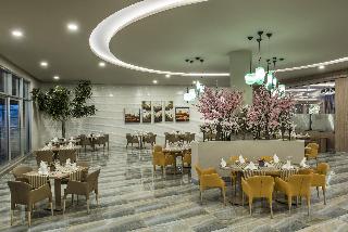 Delphin Be Grand Resort