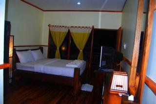 Room thumbnail 7