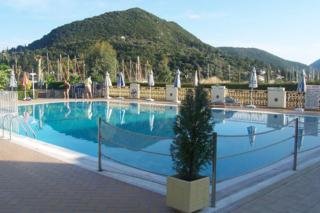 Pool
 di Athos