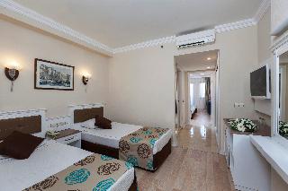 Family Connecting Room