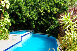 Pool
 di Safari Hotel