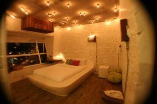 Room thumbnail 8