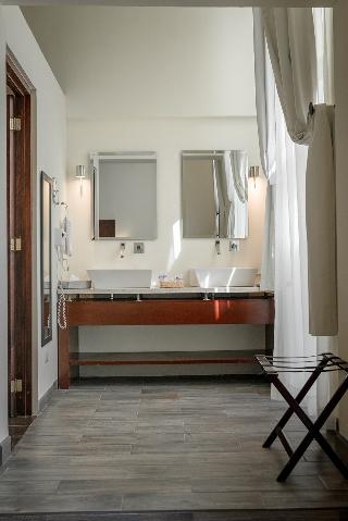 Patio suite