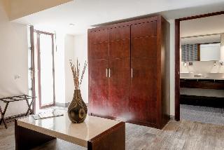 Patio suite