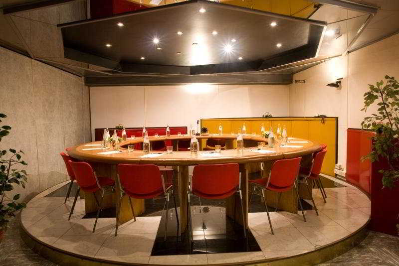 Conferences
 di Savoy Pesaro