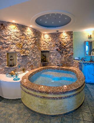 Astarte Suites