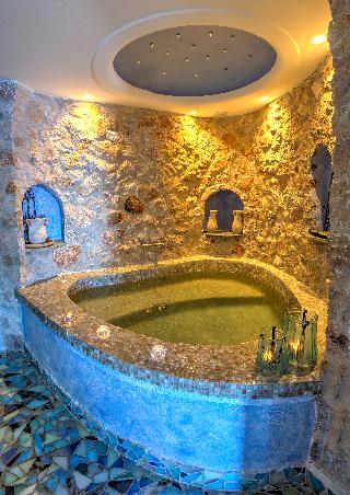 Astarte Suites