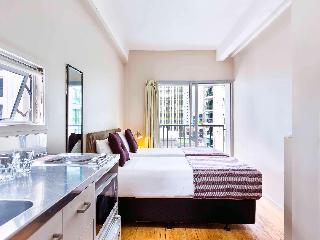Studio 2 Single Beds