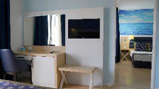Standard Family Room