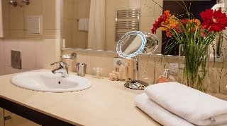 Room
 di Senator Apartments Executive Court