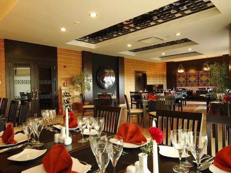 Restaurant
 di Sea World Resort & Spa