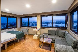 The Pera Hotel
