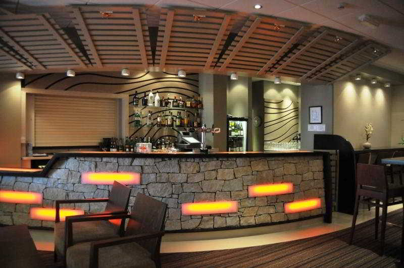 Bar
 di The Metropole Hotel