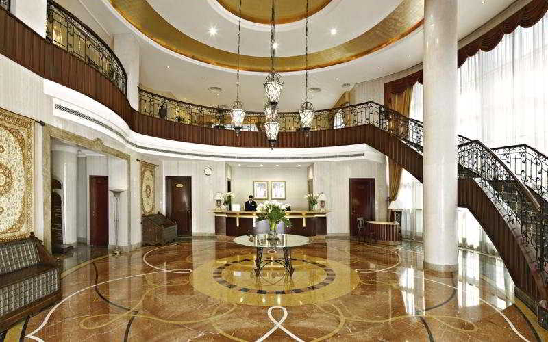 Lobby
 di Al Sondos Suites By Le Meridien