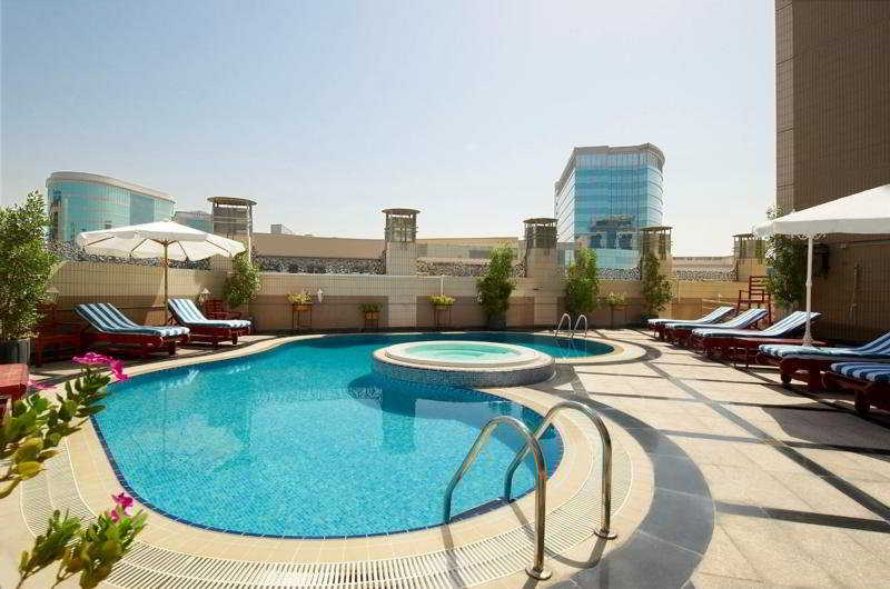 Pool
 di Al Sondos Suites By Le Meridien