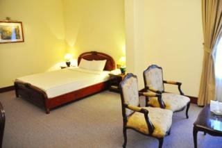 Room thumbnail 3