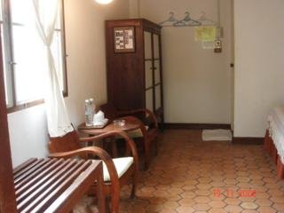 Room thumbnail 4