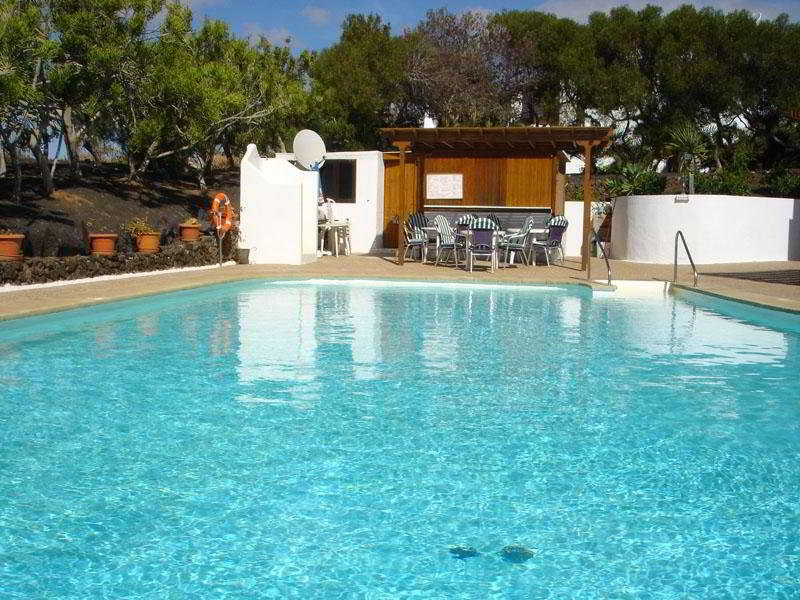 Pool
 di Camel Spring