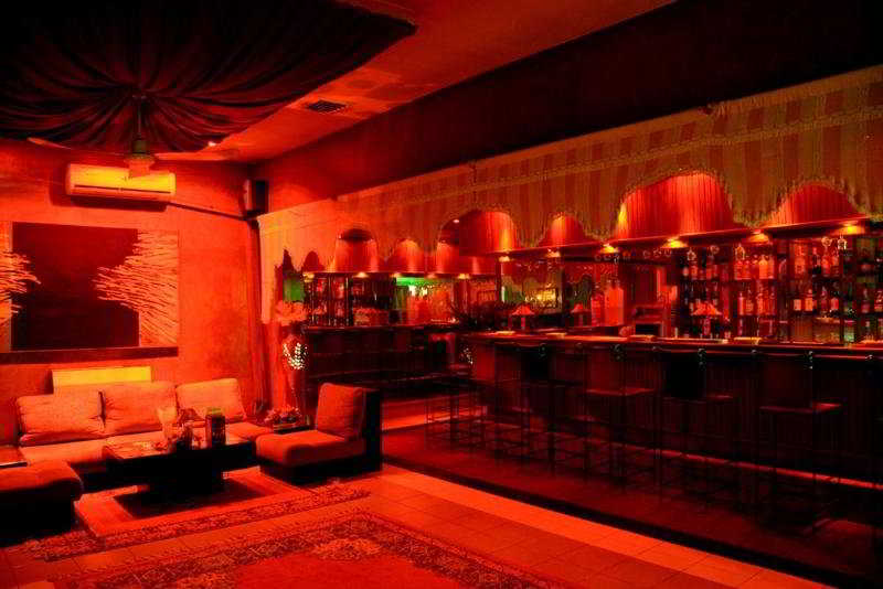 Bar
 di Tanjah Flandria