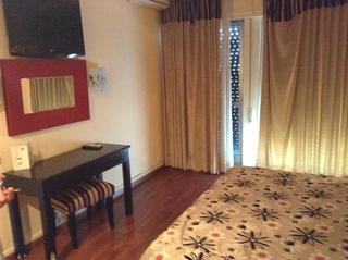 Room
 di Tanjah Flandria