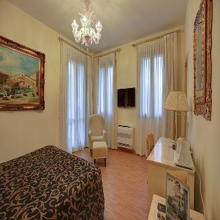 Room Room