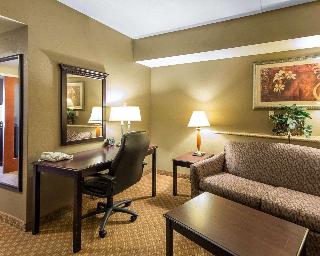 1 King Bed, Suite, Nonsmoking, Upgrade