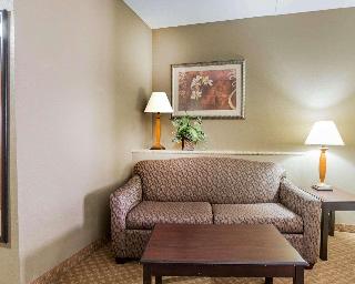 2 Queen Beds, Suite, Nonsmoking
