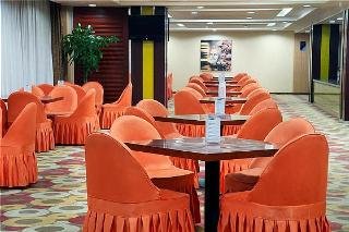 Restaurant
 di Holiday Inn Express Dongli Tianjin