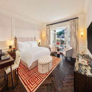 Room Room