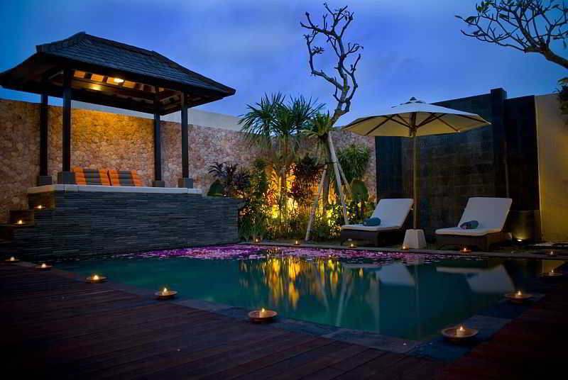 Pool thumbnail 2
