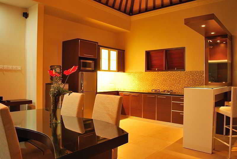 Room thumbnail 11