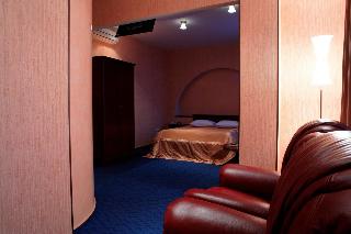 Room thumbnail 32
